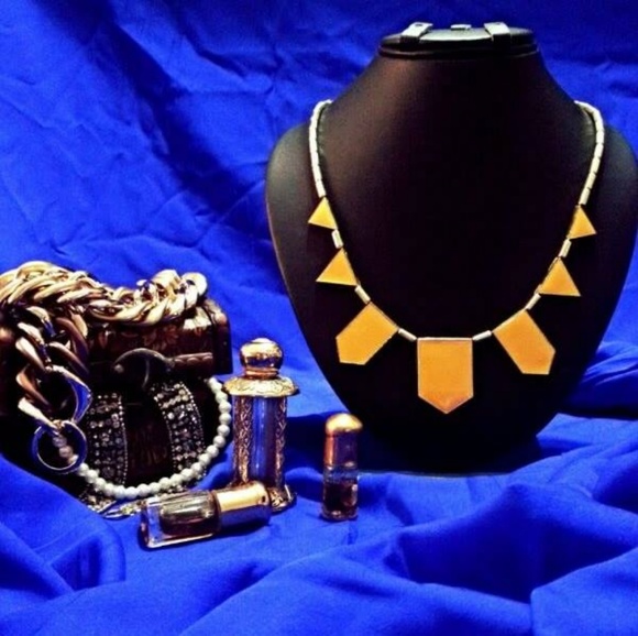 European Style Necklace - Picture 2 of 3